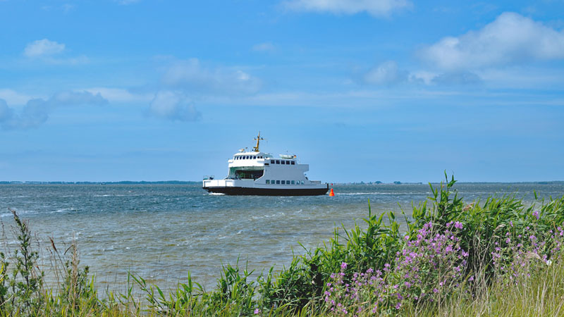 Fähre zur Insel Hiddensee Hiddensee